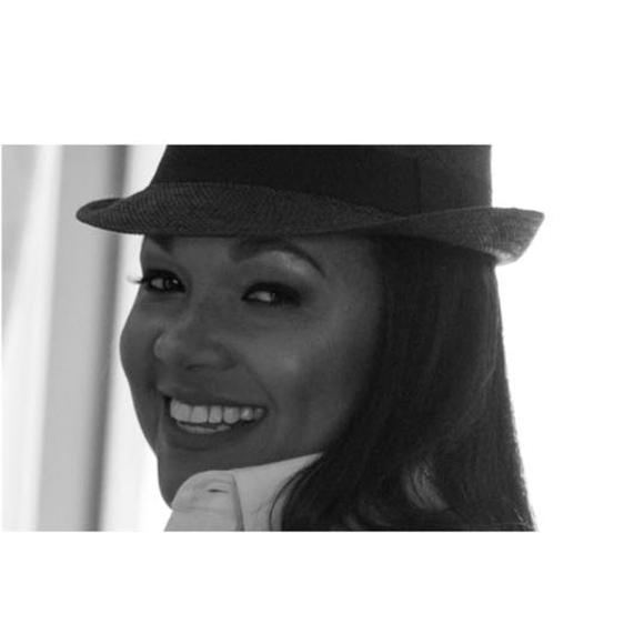 Meet your Posher, Stephanie - Picture 1 of 1